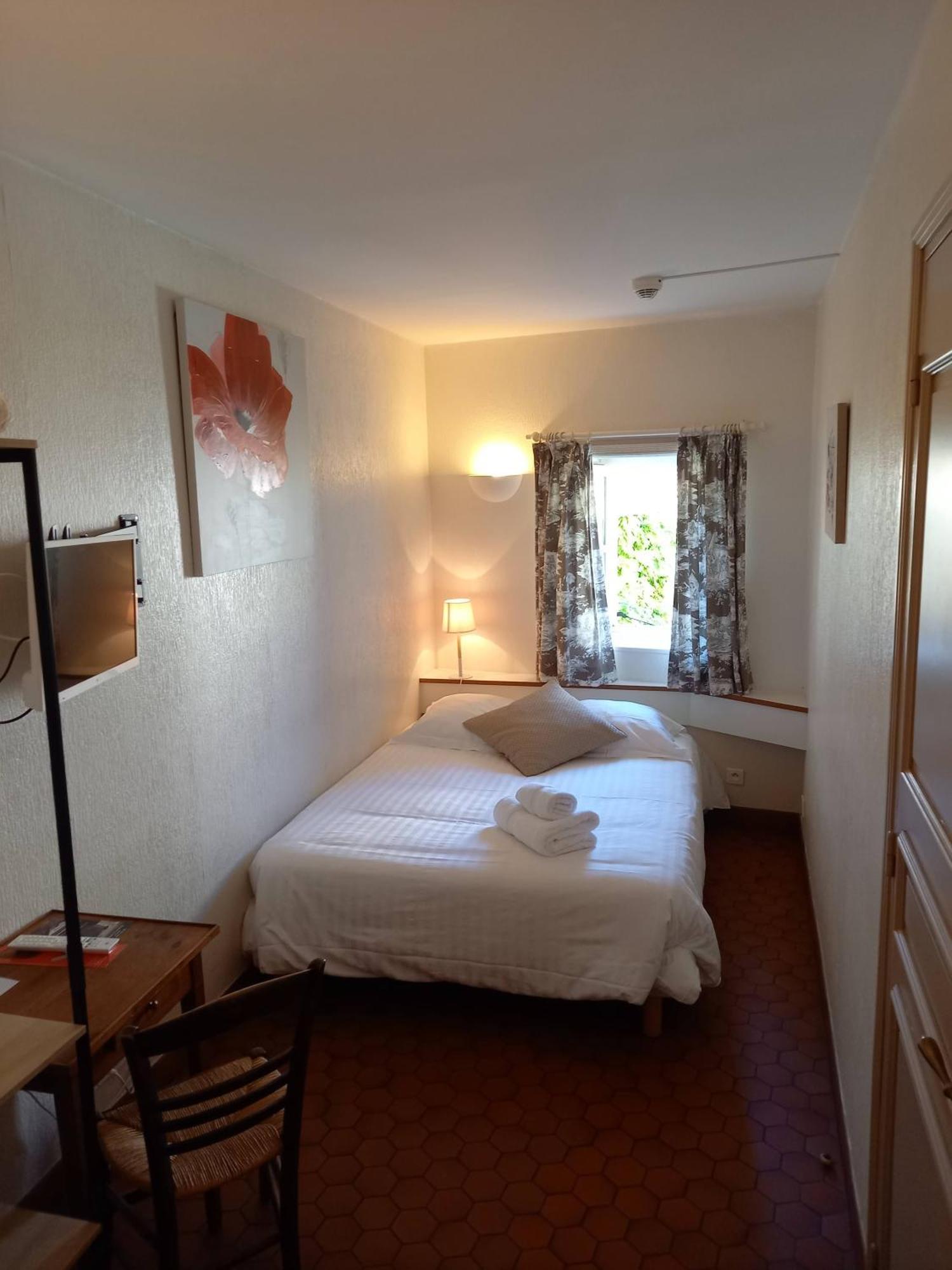 Hotel de la Halle Nolay  Esterno foto